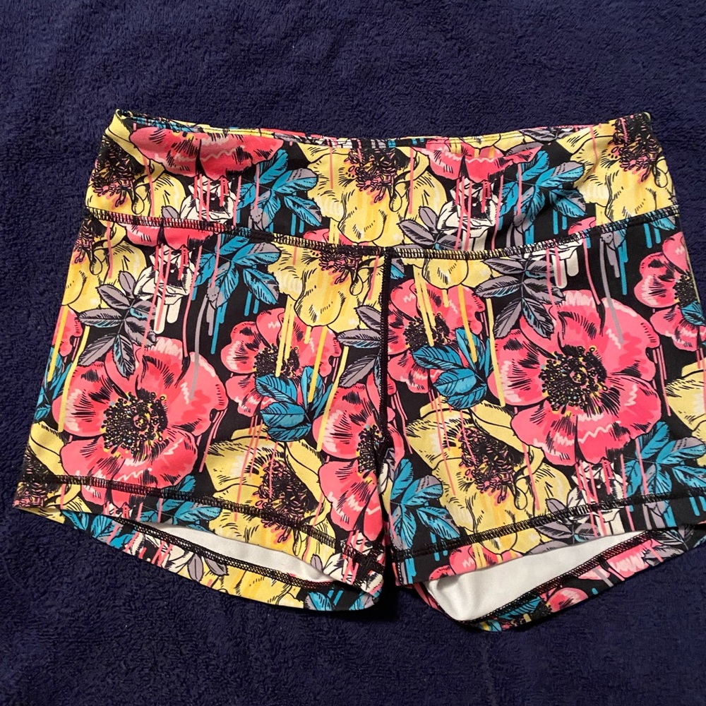 Size section is worn out but these are medium